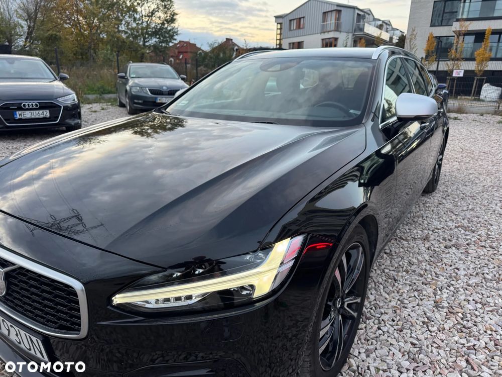 Volvo V90 D5 AWD R-Design - 4