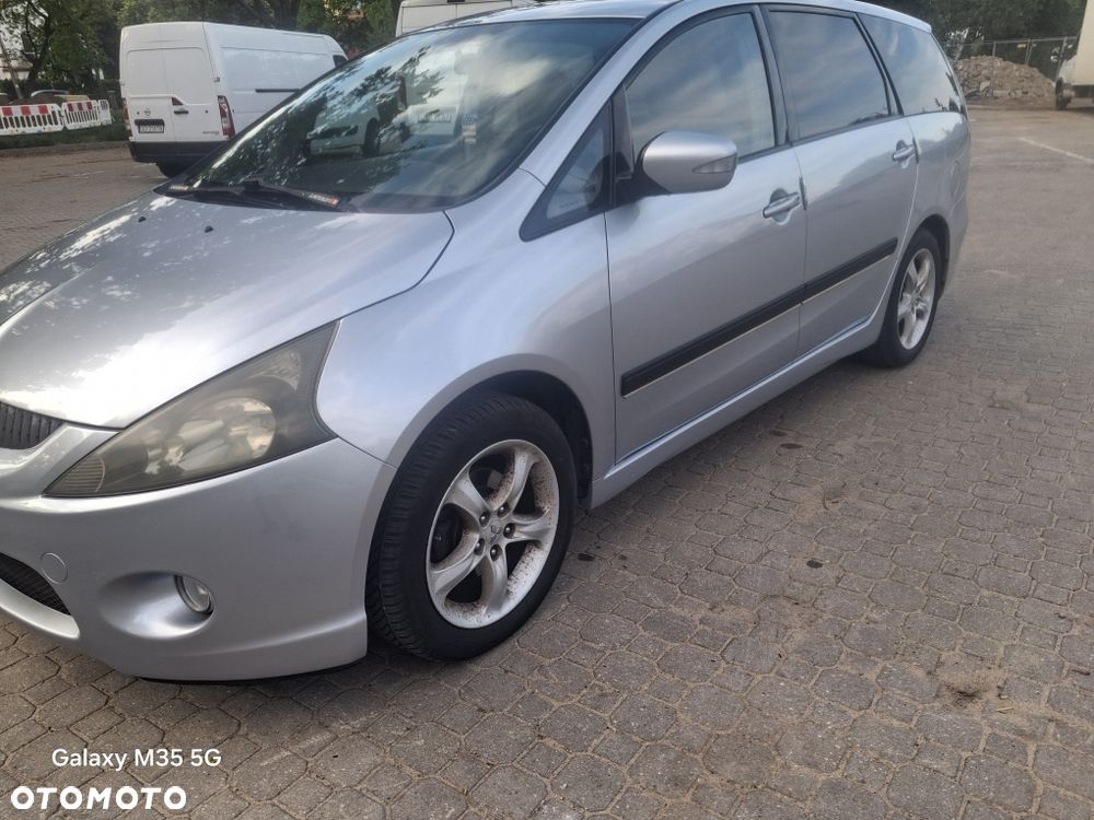 Mitsubishi Grandis - 4