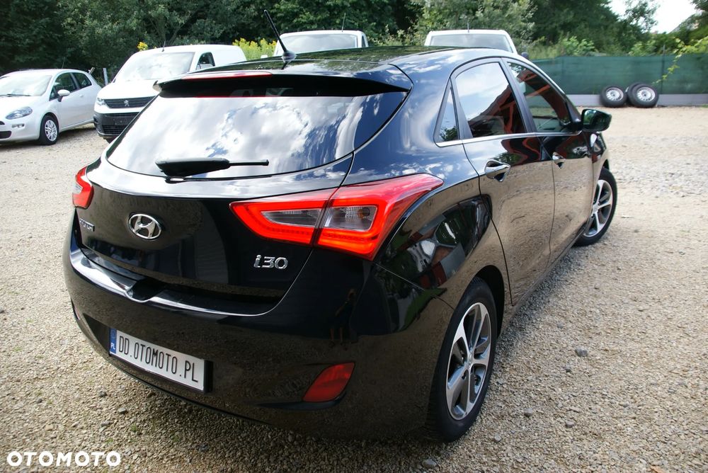 Hyundai i30 1.4 Passion - 9