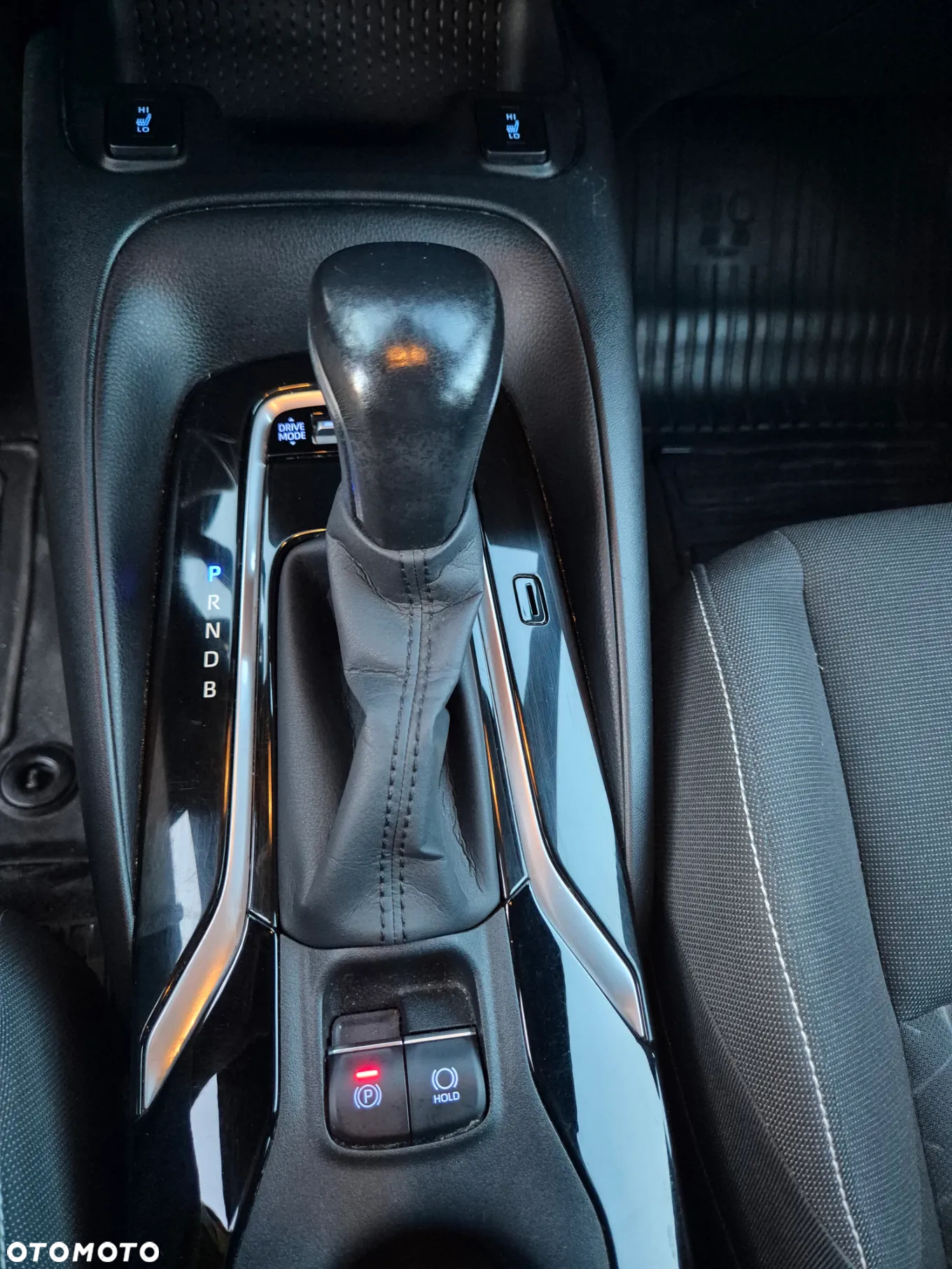 Toyota Corolla 1.8 Hybrid Comfort - 25