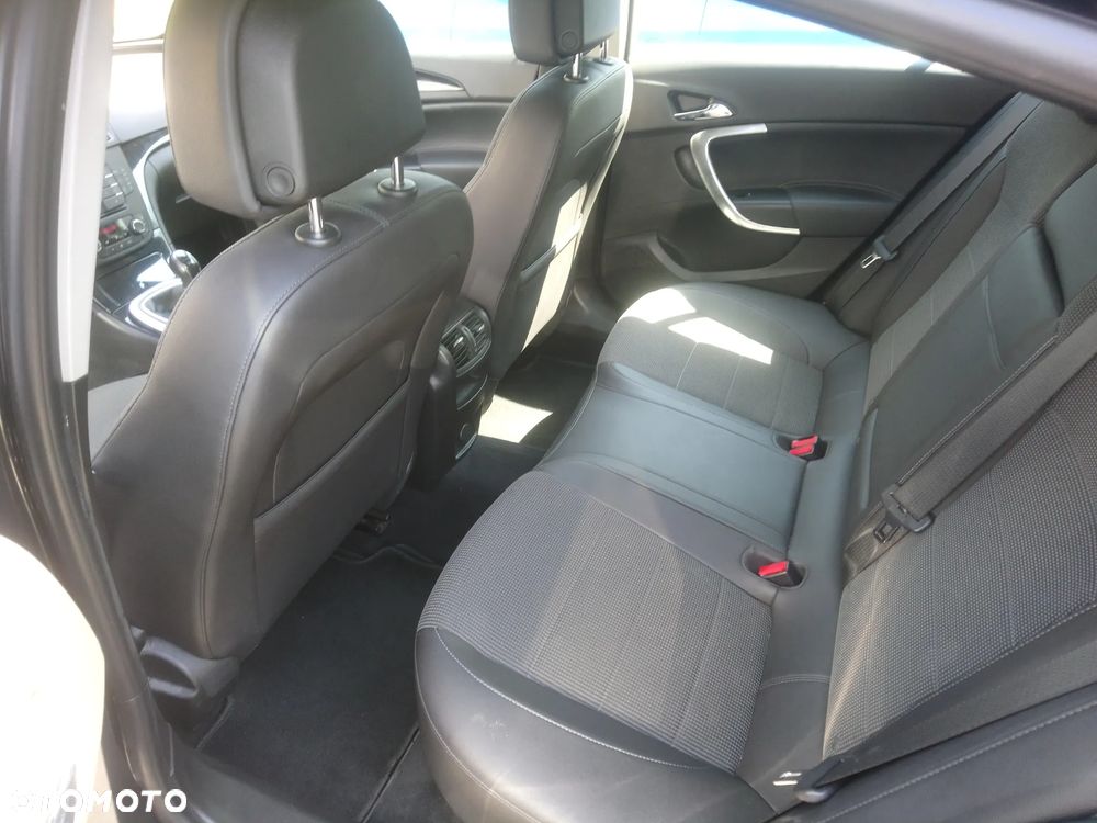 Opel Insignia 2.0 T Cosmo 4x4 - 13