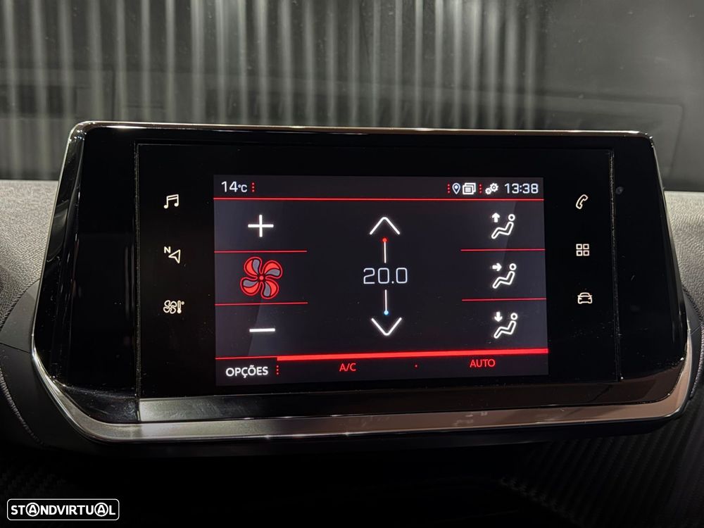 Peugeot 2008 1.5 BlueHDi Allure EAT8 - 23