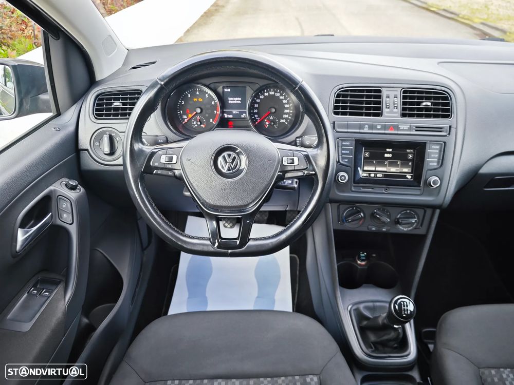 VW Polo 1.0 Trendline - 12