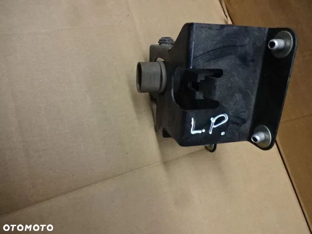 MICROCAR MGO 2014 ROK HALOGEN LEWY - 3