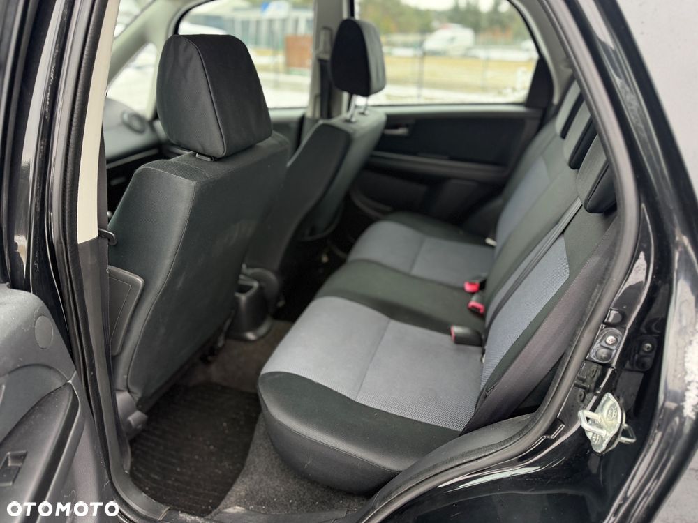 Fiat Sedici 1.6 16V 4x4 Luxury - 6