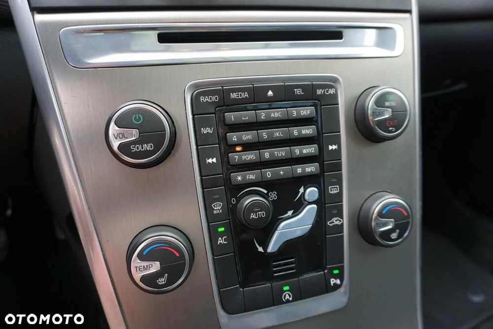 Volvo XC 60 D3 Momentum - 23