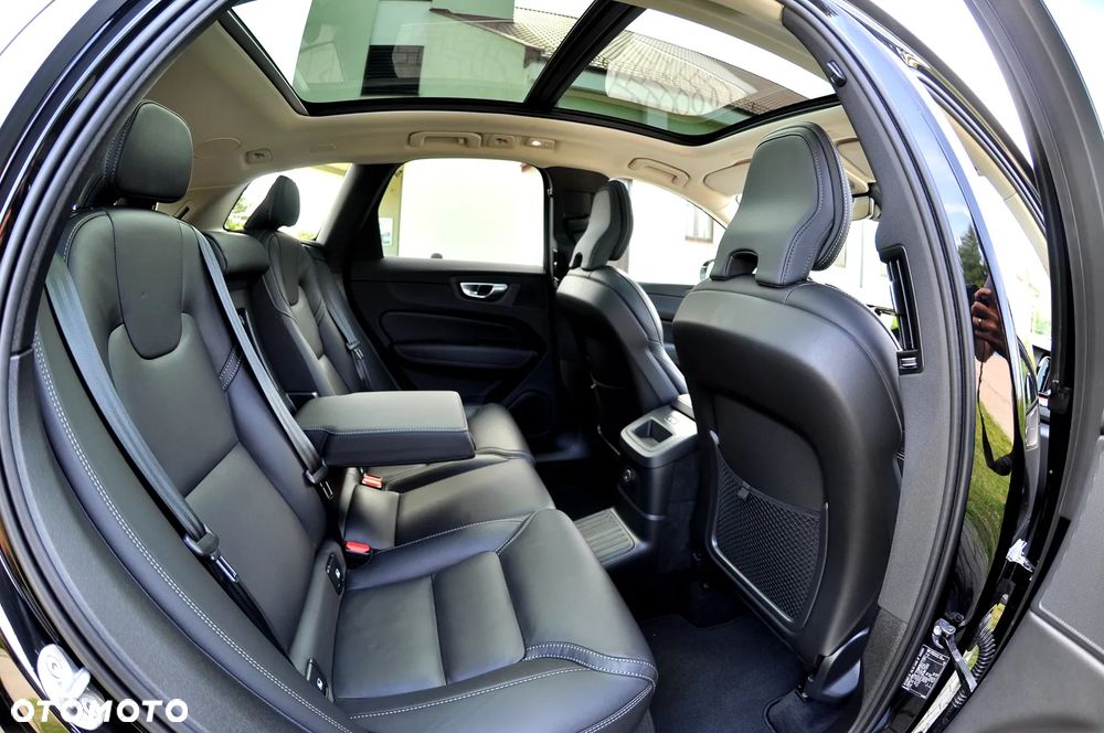 Volvo XC 60 T6 AWD Plug-In Hybrid Inscription - 23