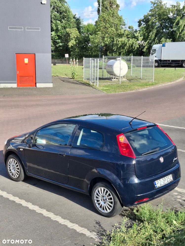 Fiat Punto 1.2 8V - 4
