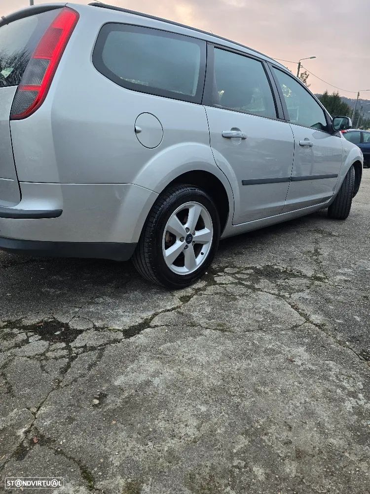 Ford Focus SW 1.4 Connection - 4
