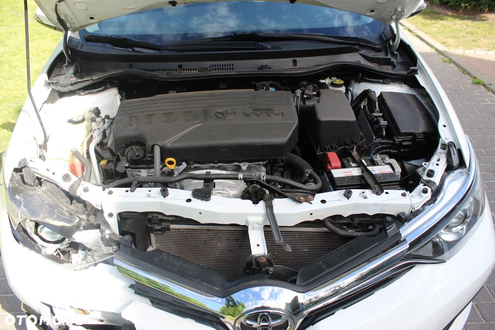 Toyota Auris 1.33 Dual-VVT-i Life Plus - 12