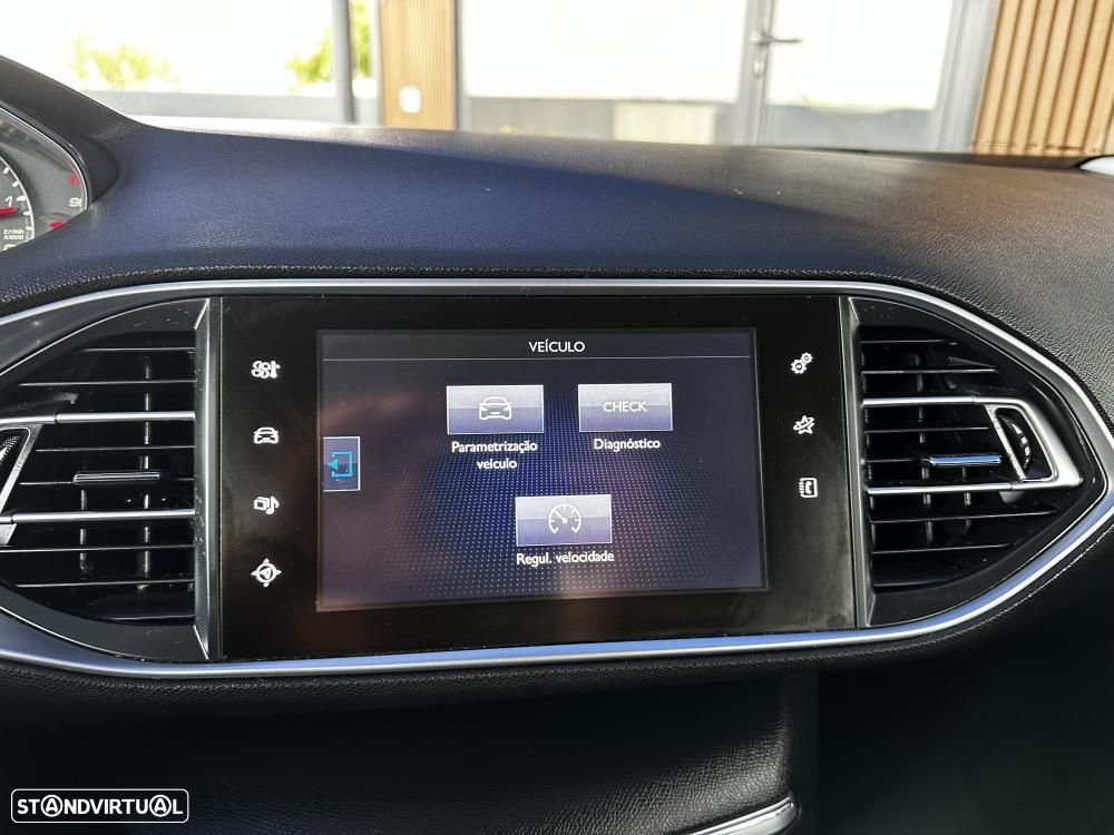 Peugeot 308 SW 1.6 BlueHDi Style - 24
