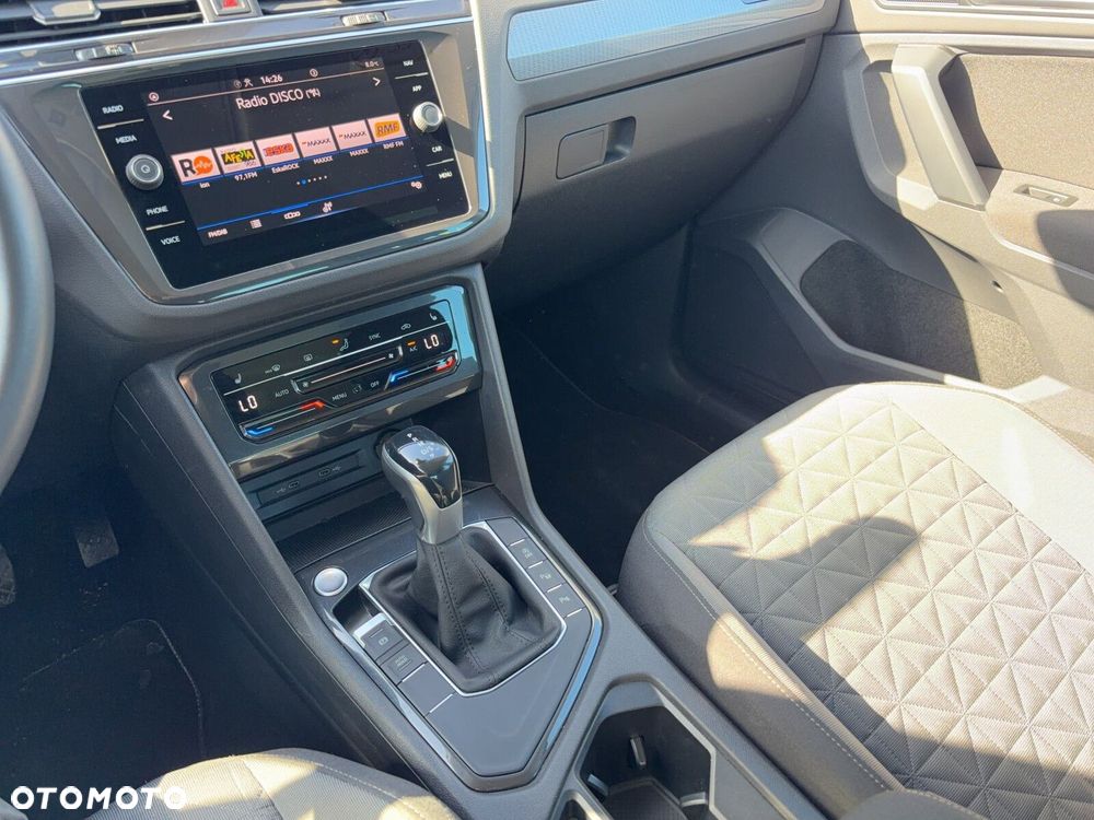Volkswagen Tiguan - 13