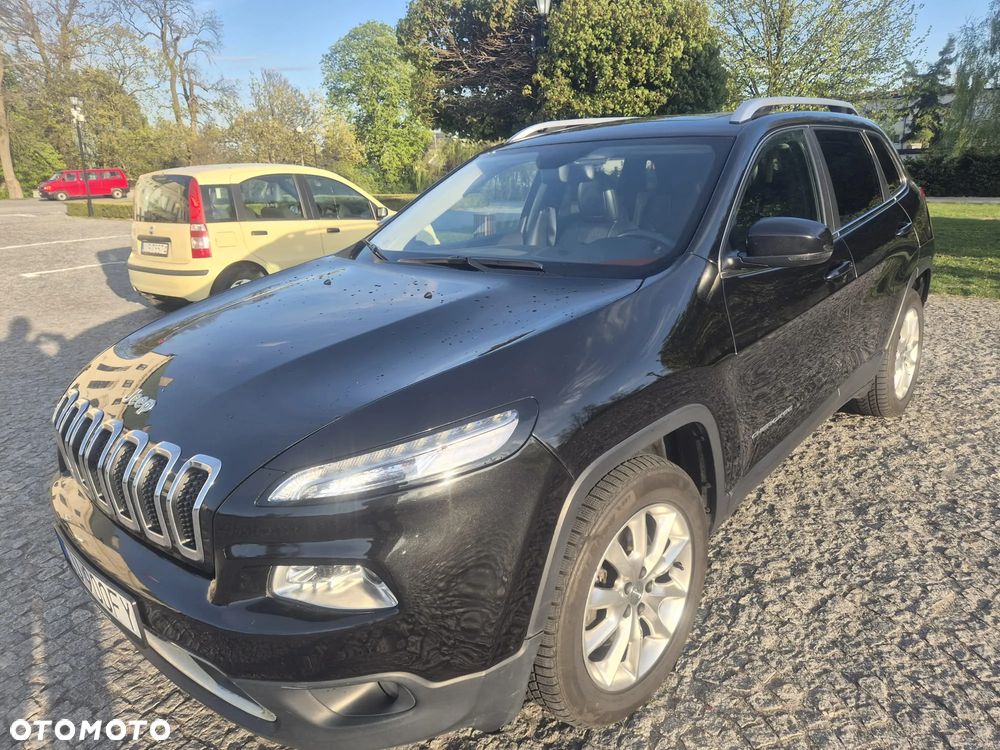 Jeep Cherokee - 39