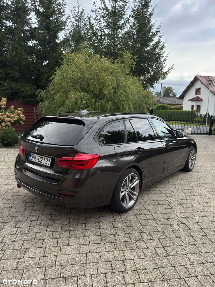 BMW Seria 3 318d xDrive Sport Line - 8