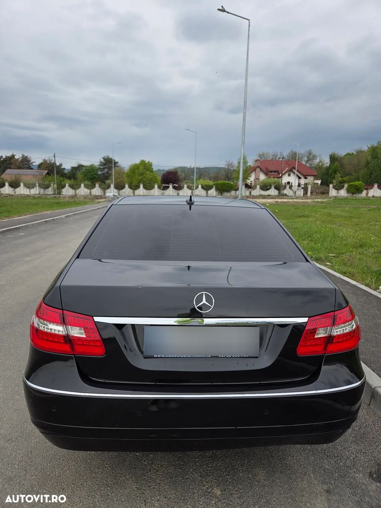 Mercedes-Benz E 220 CDI DPF BlueEFFICIENCY Automatik - 5