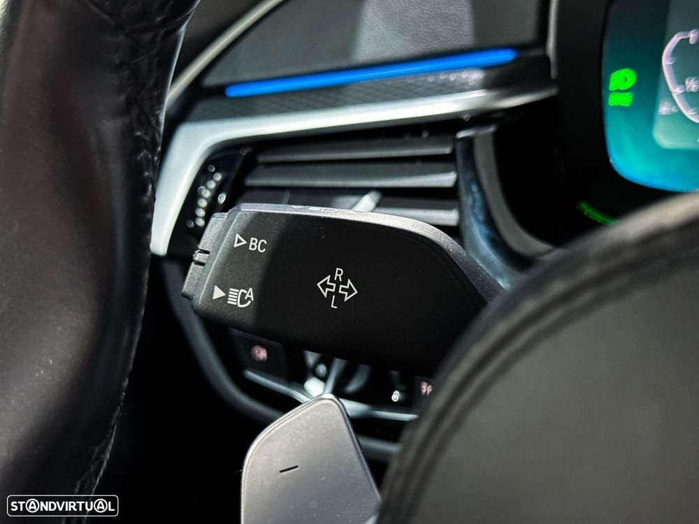 BMW 530 e Pack Desportivo M - 40