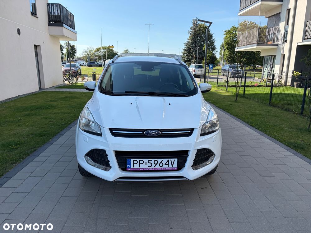 Ford Kuga 1.5 EcoBoost 2x4 Titanium - 5