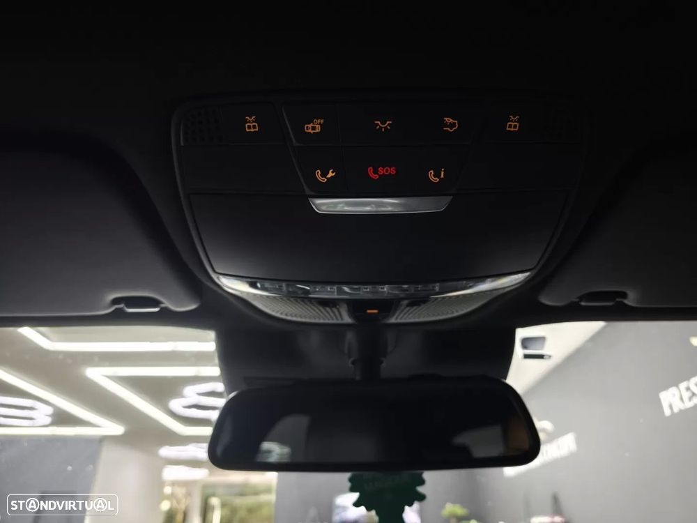 Mercedes-Benz GLC 250 d 4Matic 9G-TRONIC AMG Line - 48