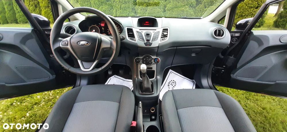 Ford Fiesta - 34