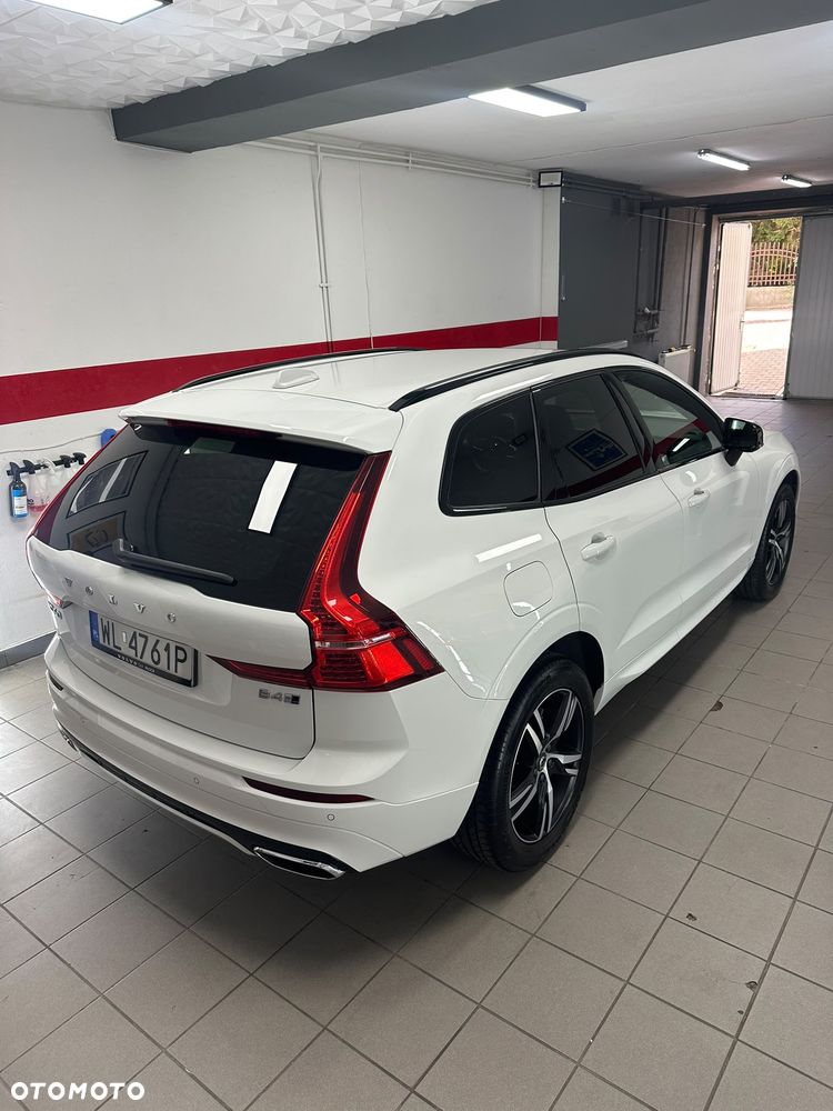 Volvo XC 60 B4 D AWD R-Design - 19