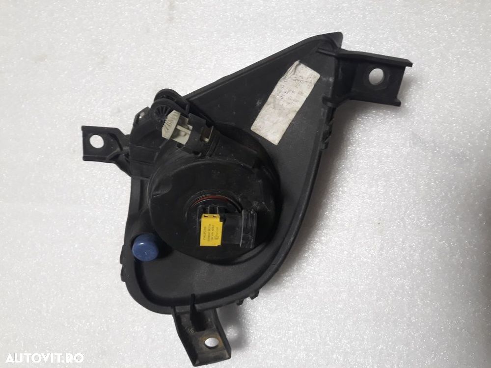 Proiector stânga BMW seria 3 - 3