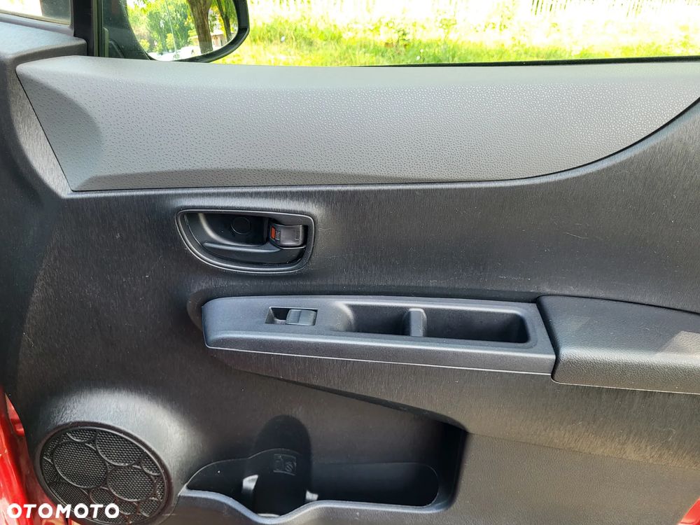 Toyota Yaris 1.0 Life - 28