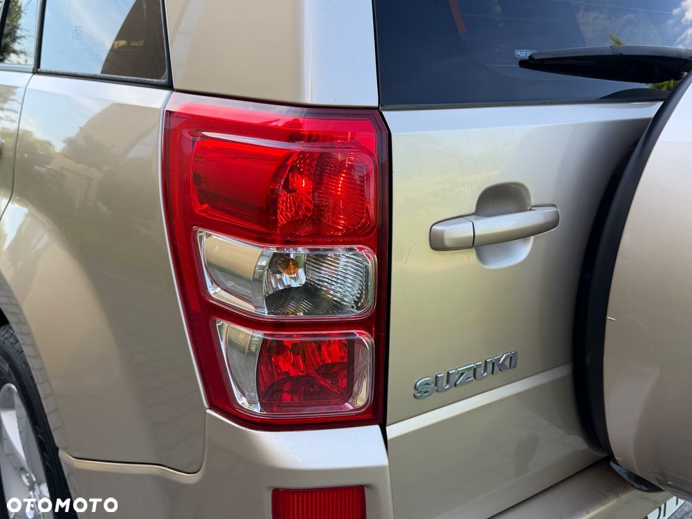 Suzuki Grand Vitara 1.9 DDiS Premium EU5 - 22