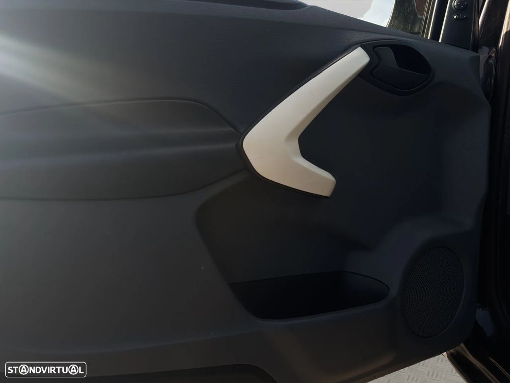 Ford KA 1.2 City - 12