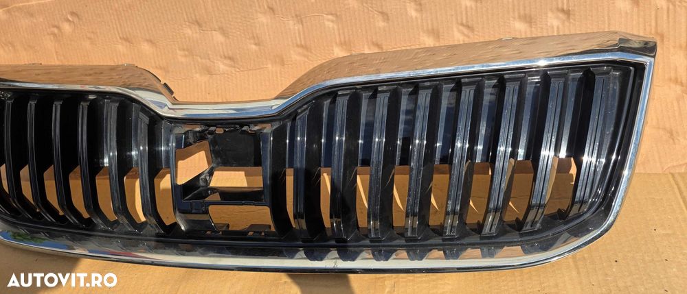 Grila radiator Skoda Superb 3 Facelift 2019 2020 / 2021 2022 - 3