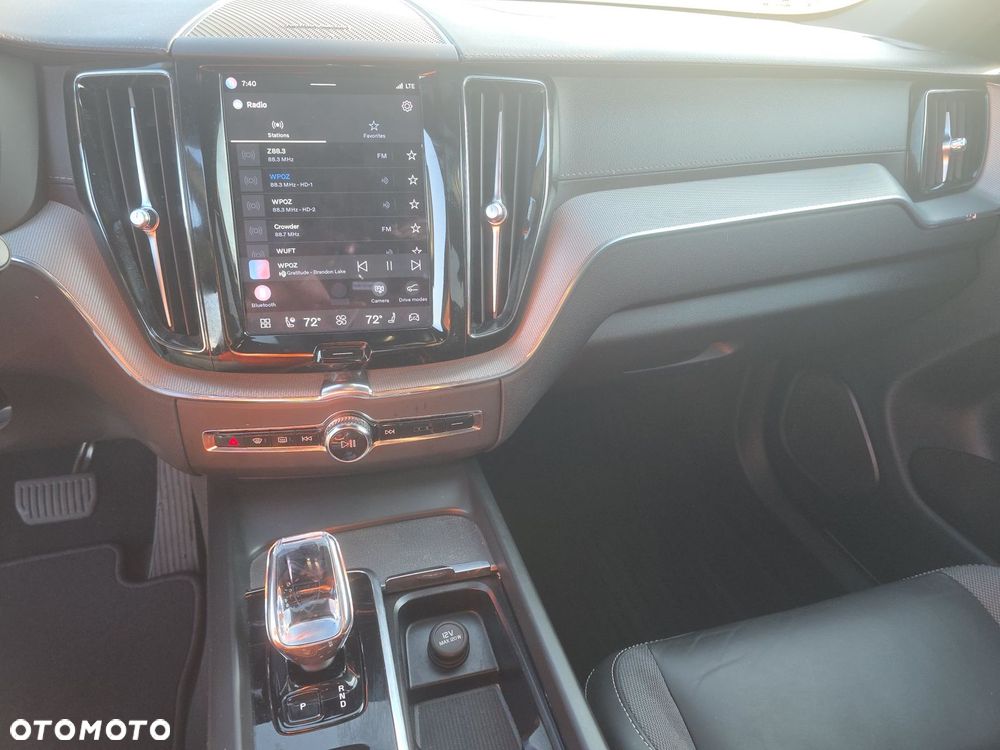 Volvo XC 60 B5 B AWD Ultimate Dark - 12