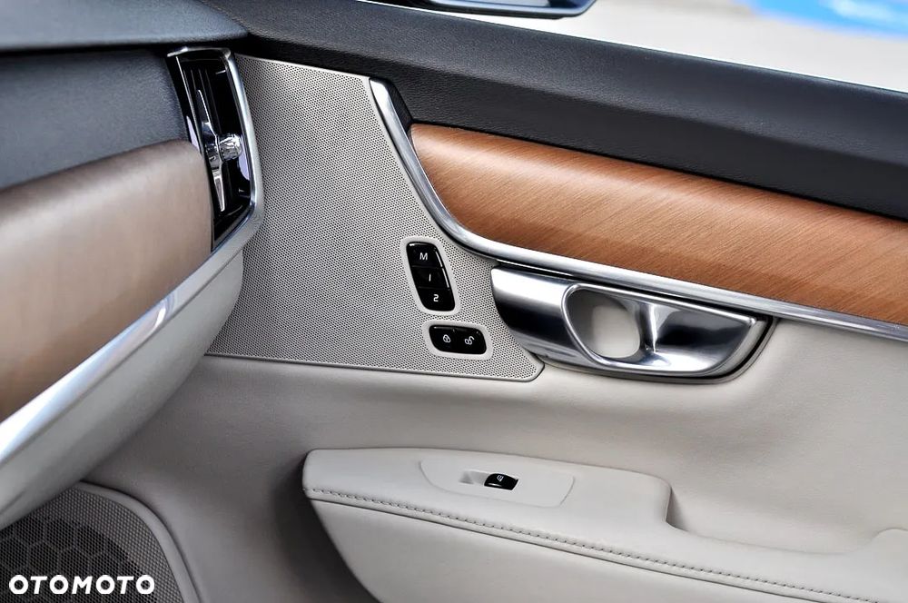 Volvo V90 D4 Geartronic Inscription - 28