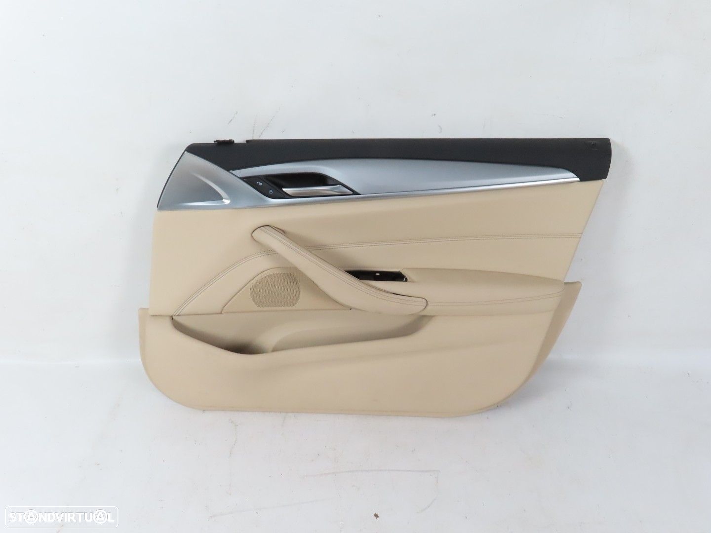 Forra da Porta em Pele Direito/Frente Seminovo/ Original BMW 5 (G30, F90)/BMW 5... - 1