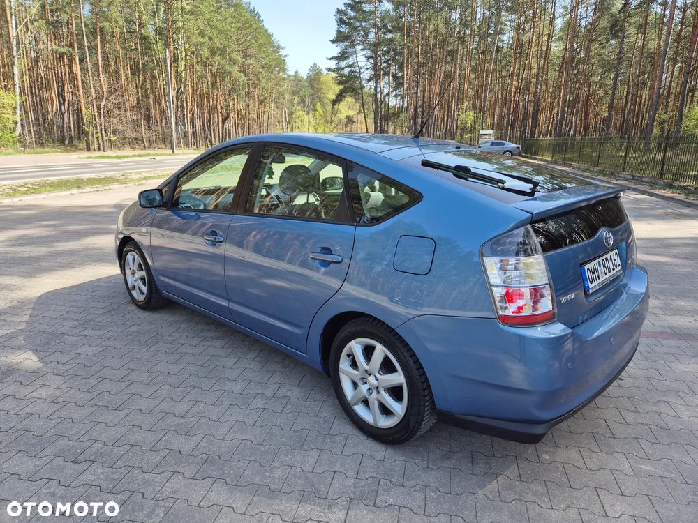 Toyota Prius 1.5 VVT-i Sol - 6