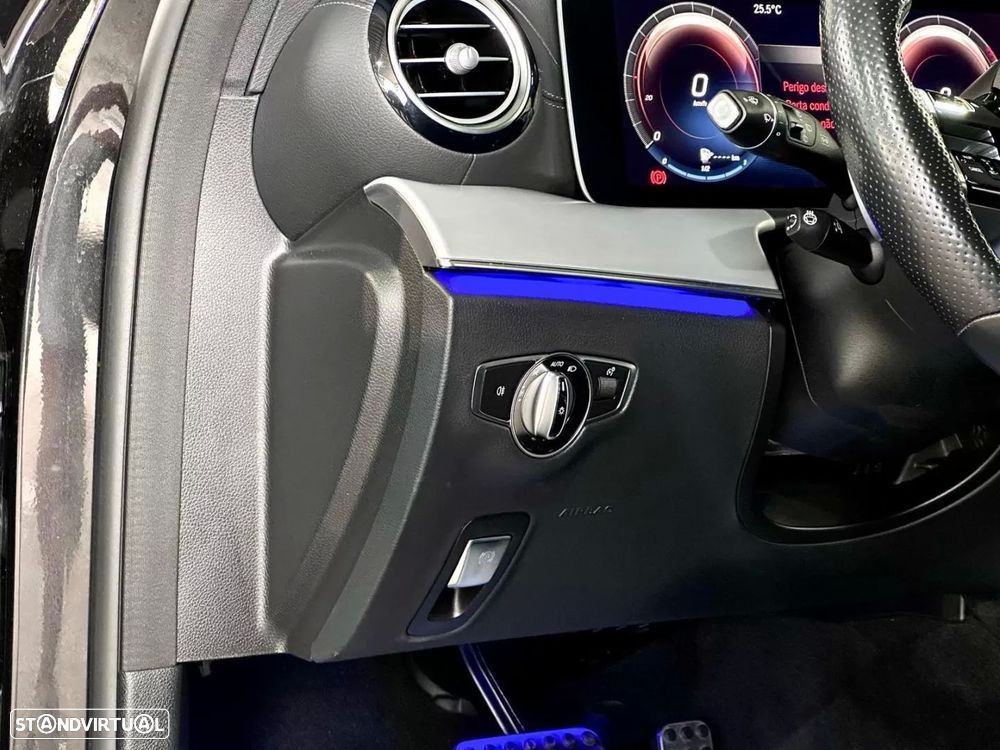 Mercedes-Benz E 300 de 4Matic 9G-TRONIC AMG Line - 22