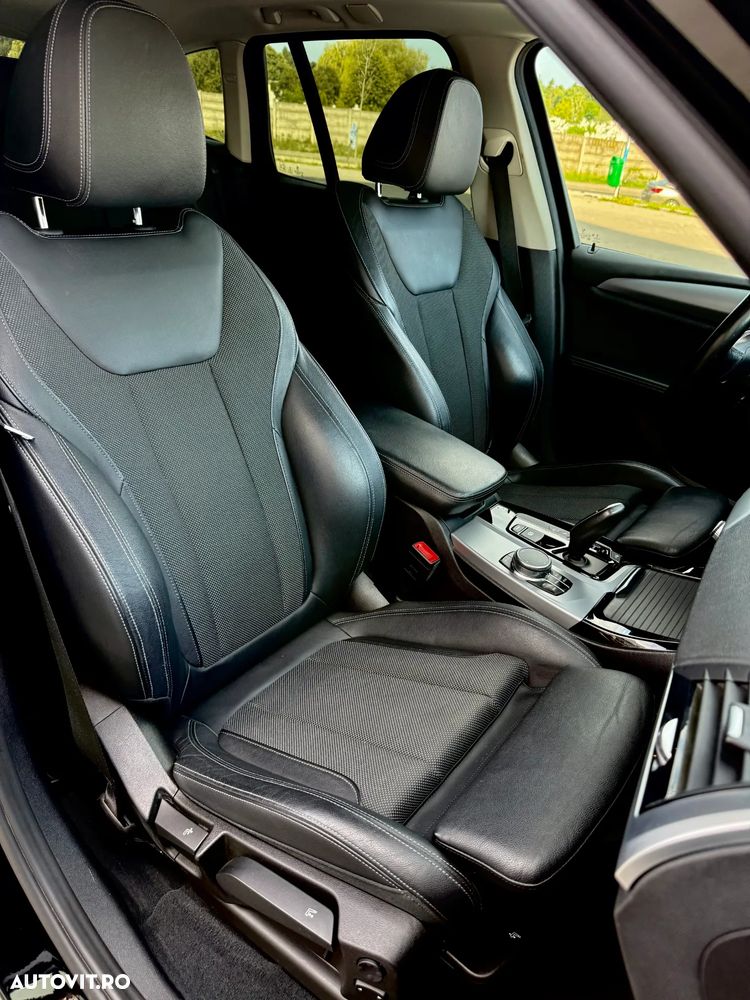 BMW X3 xDrive20d AT Luxury Line - 23