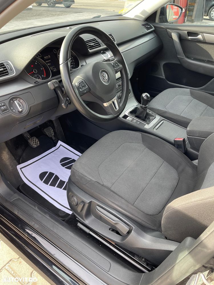 Volkswagen Passat Variant 1.6 TDI BlueMotion Technology Comfortline - 12