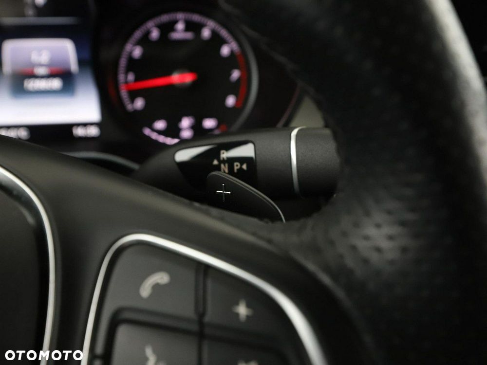 Mercedes-Benz Klasa C 200 9G-TRONIC Avantgarde - 33