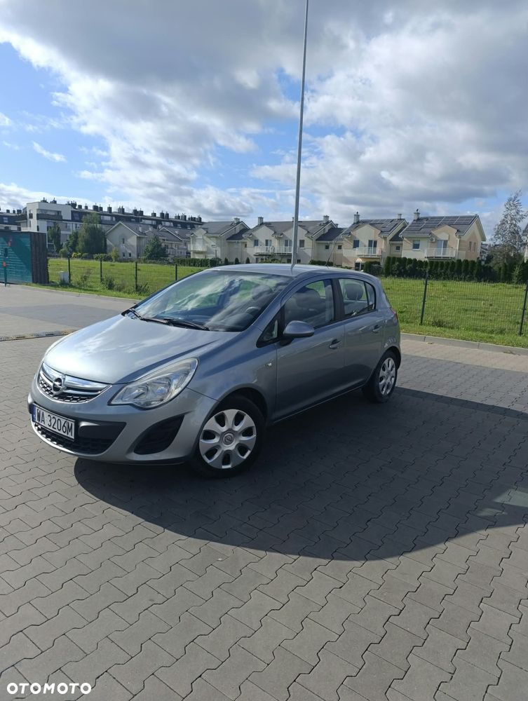 Opel Corsa 1.2 16V Essentia - 3