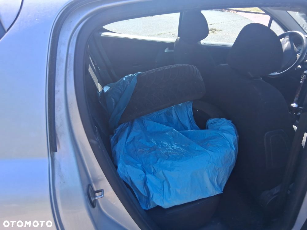 Peugeot 207 1.4 HDi Active - 12