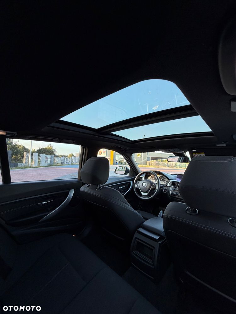 BMW Seria 3 320d Efficient Dynamics Edition - 18