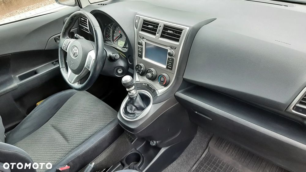 Toyota Verso S 1.4 D-4D Active - 6