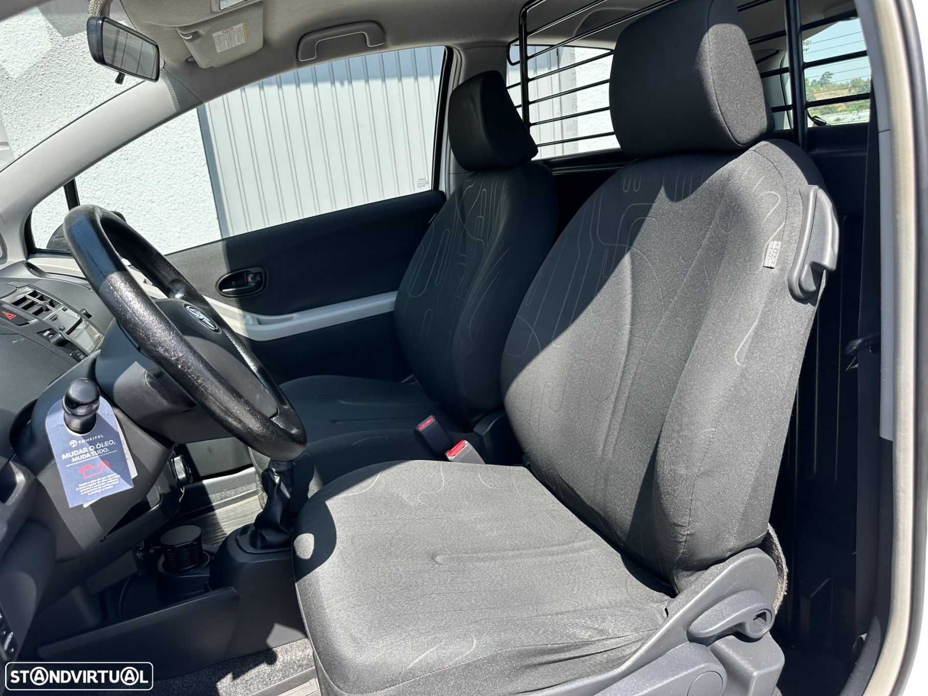 Toyota Yaris 1.4 D-4D AC - 11