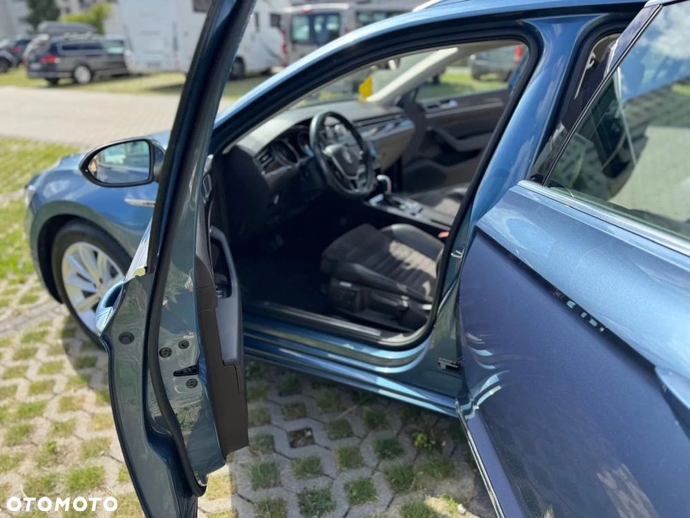 Volkswagen Passat 2.0 TDI Bi-Turbo BMT 4Mot Highline DSG - 14
