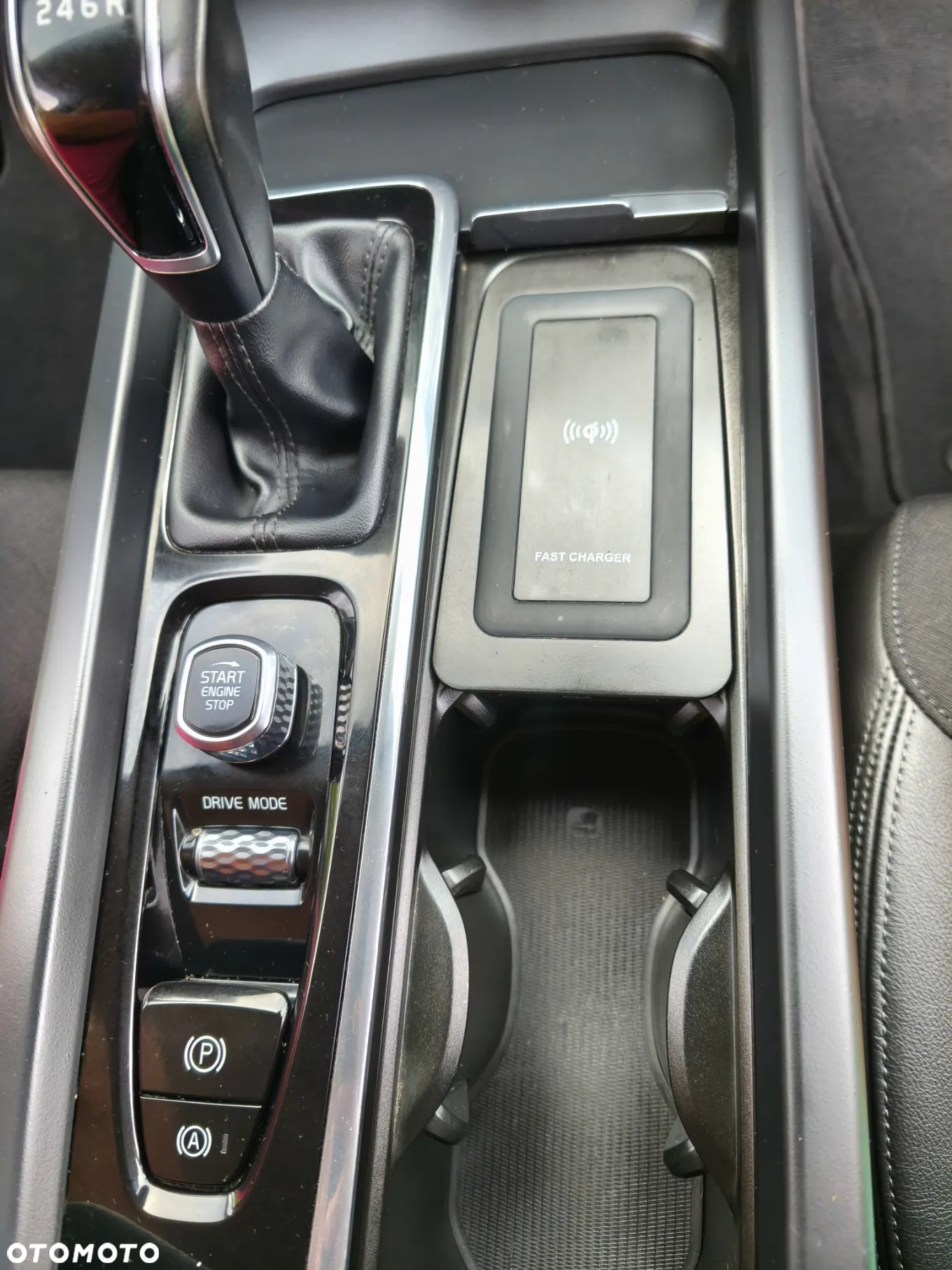 Volvo V60 D3 Drive-E R-Design Momentum - 29