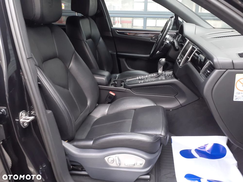 Porsche Macan - 26