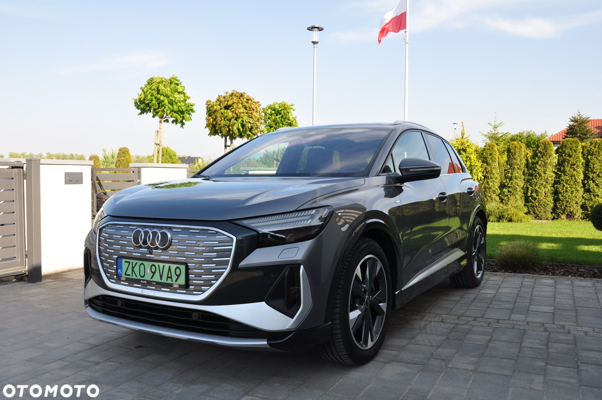 Audi Q4 e-tron 40 77kWh S Line - 1