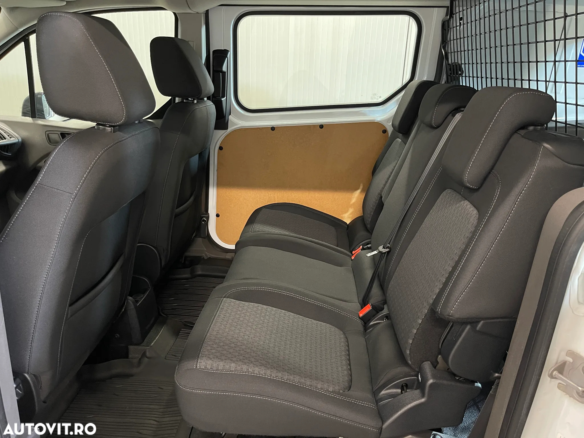 Ford Transit Connect 1.5 EcoBlue 100CP 6MT Kombi Commercial L2 Trend - 11