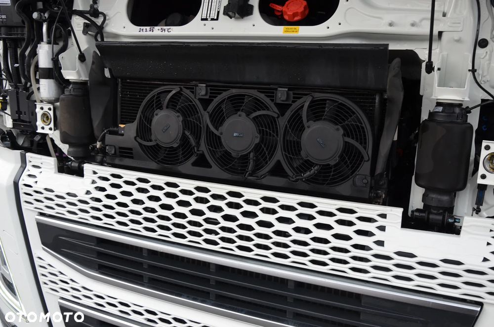 Volvo FH 5 XL NEW I-SAVE KLIMA P. FULL LED AIRBAG NAVI WAGA SKÓRY KAMERA DE 4524 - 6