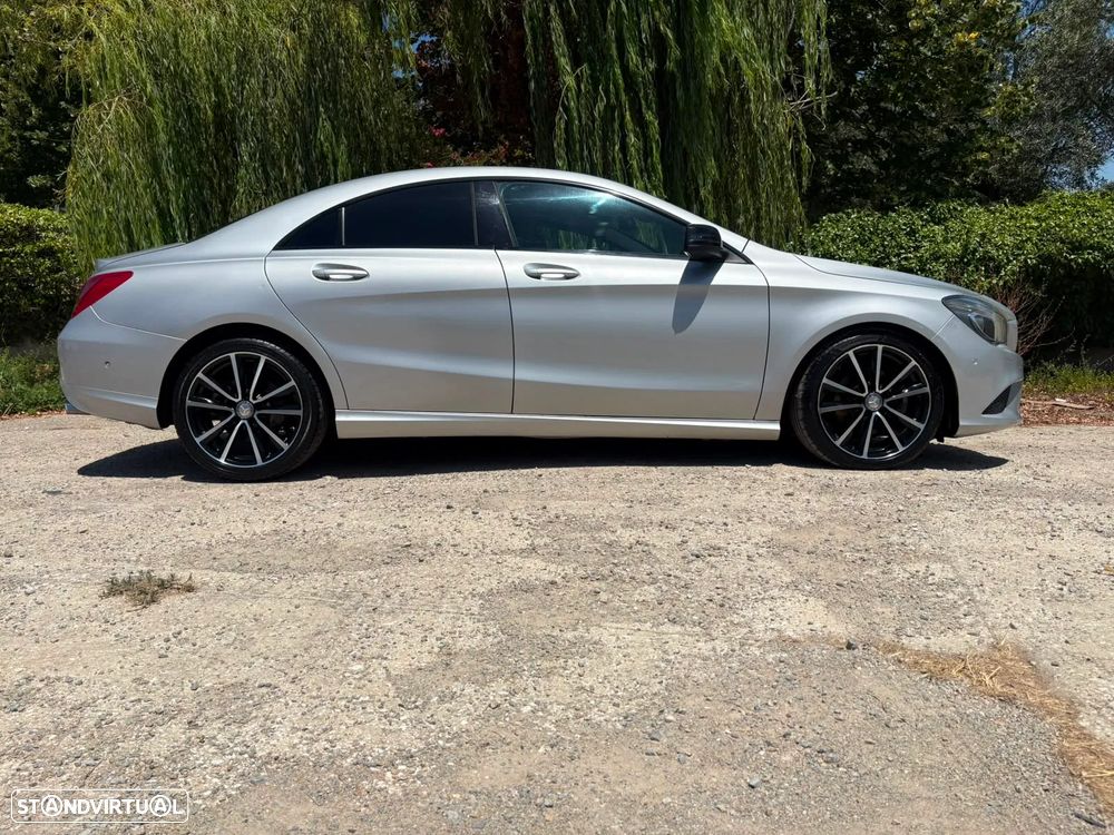 Mercedes-Benz CLA 200 - 40