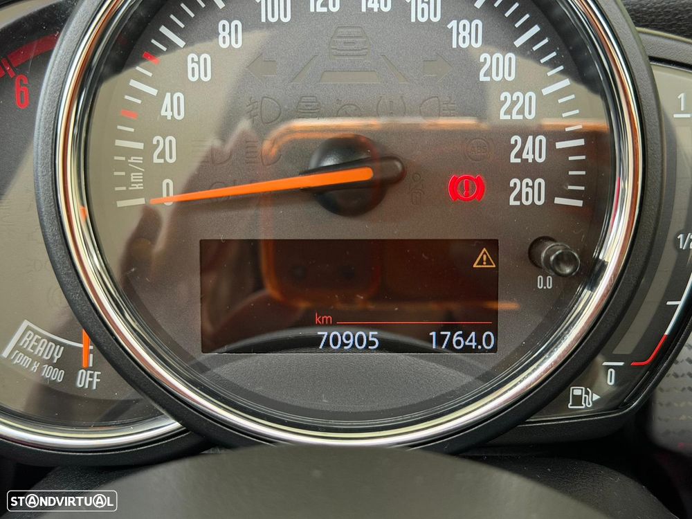 MINI Cabrio Cooper D - 12